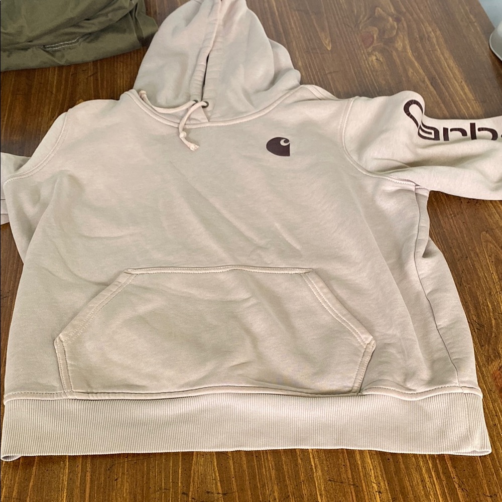 Carhartt Women’s light pink hoodie